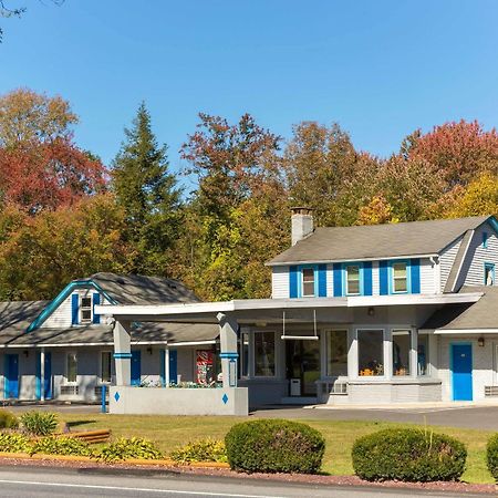 Night Lodge Bartonsville Exterior photo
